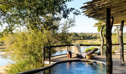 Singita20Boulders20Lodge_Suite_Plunge20Pool20and20View